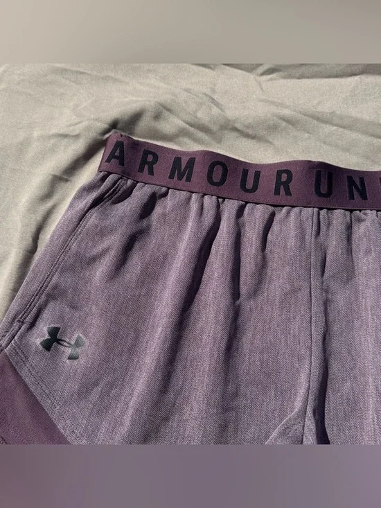 Under Armour Athletic Shorts - Picture 4 of 7